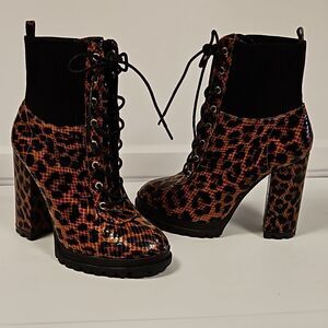 So Me Harley Ankle Boots sz 7